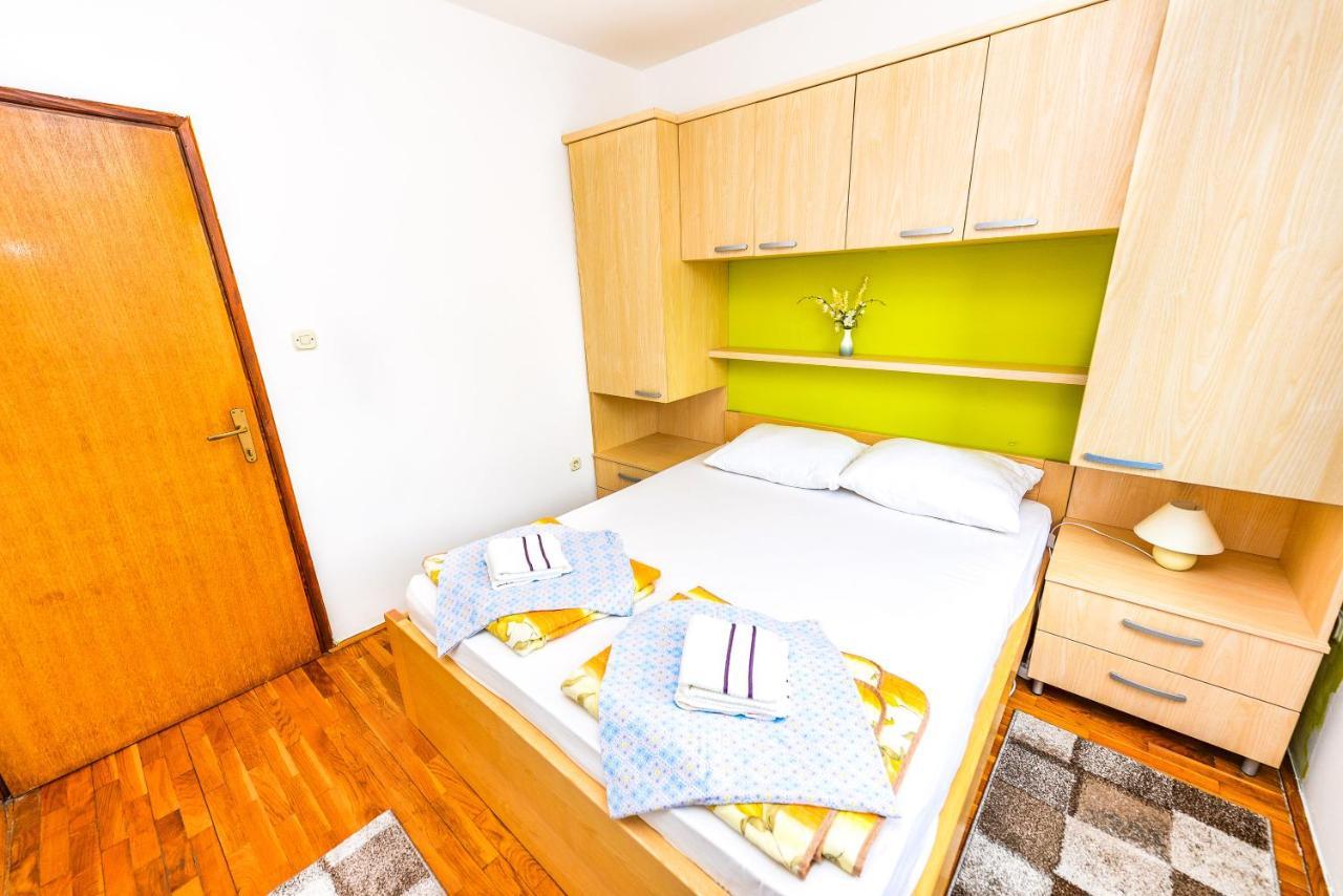 Apartments Hope Новаля Екстер'єр фото