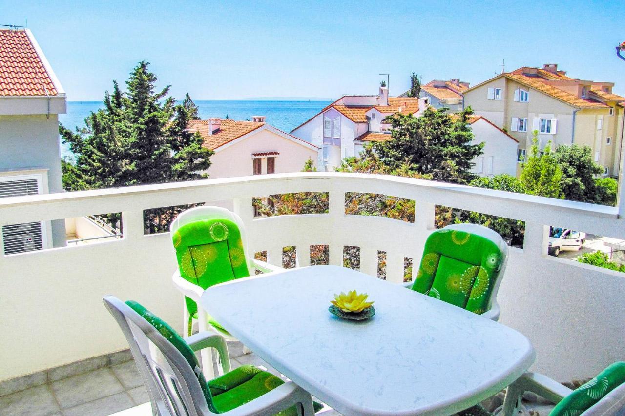 Apartments Hope Новаля Екстер'єр фото
